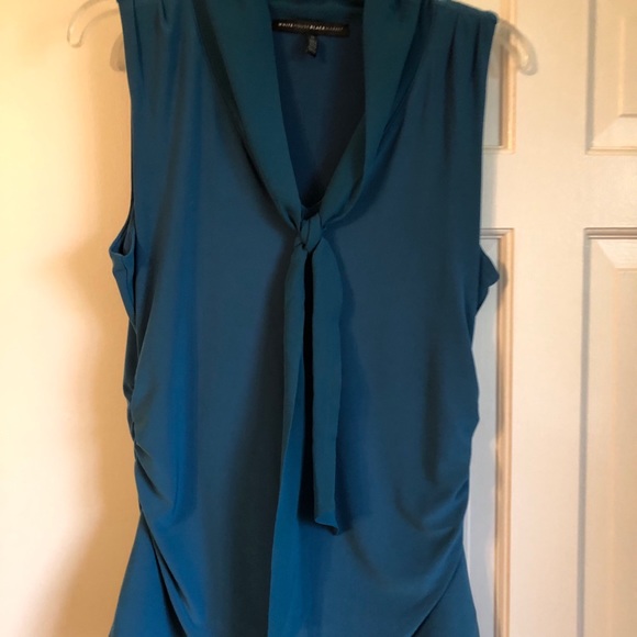 Sleeveless top with necktie.  VGU size M. - Picture 2 of 4